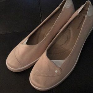 Canvas grasshopper shoes